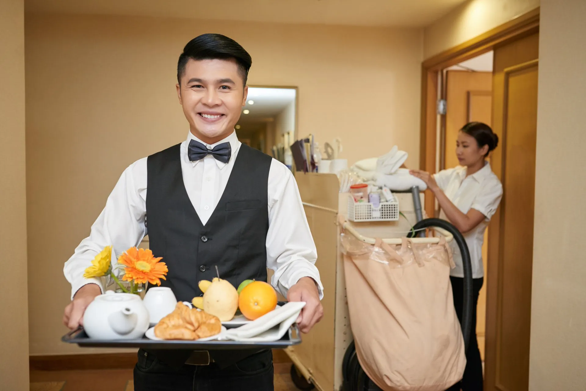 NuoBello Hospitality Staffing - Personnel - Food & Beverage Staff