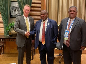 Michael Ayling meets the Prime Minister of Papua New Guinea